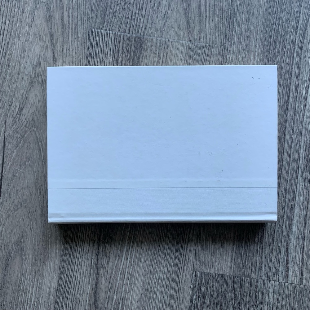 SOLD!!! Set of Three Books for fun reading 📚 - Picture 4 of 7